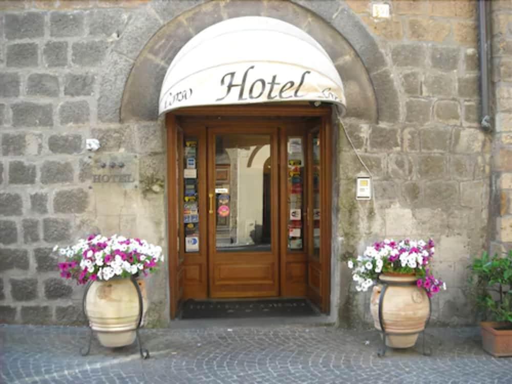 Hotel Corso Orvieto Exterior photo